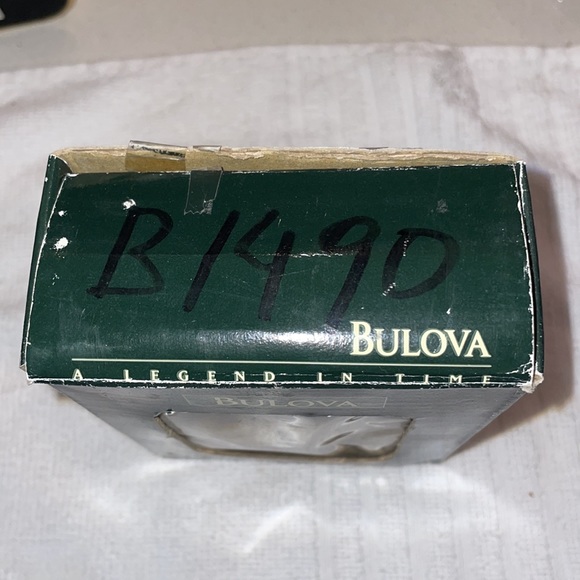 Bulova Alarm Clock - Picture 15 of 16